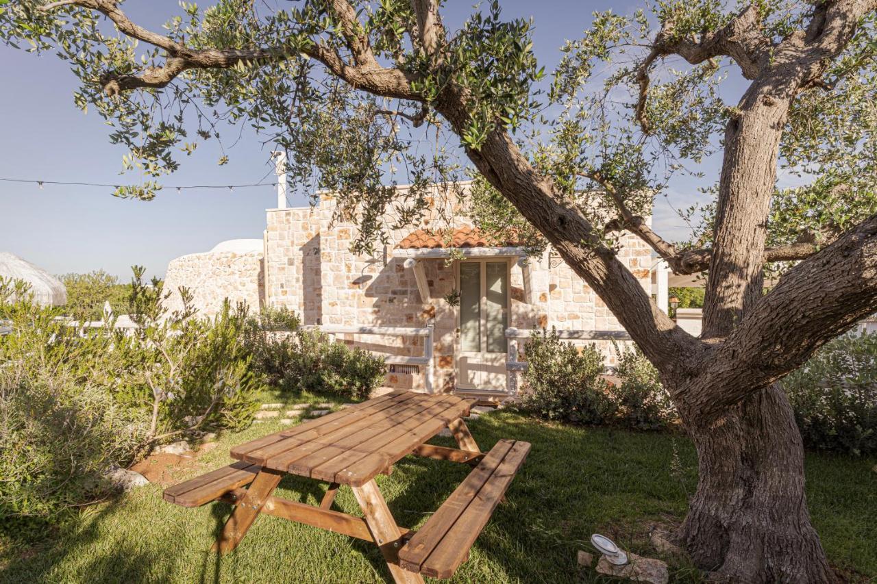 ホテル Relais Il Trullo Della Rupe オストゥーニ エクステリア 写真