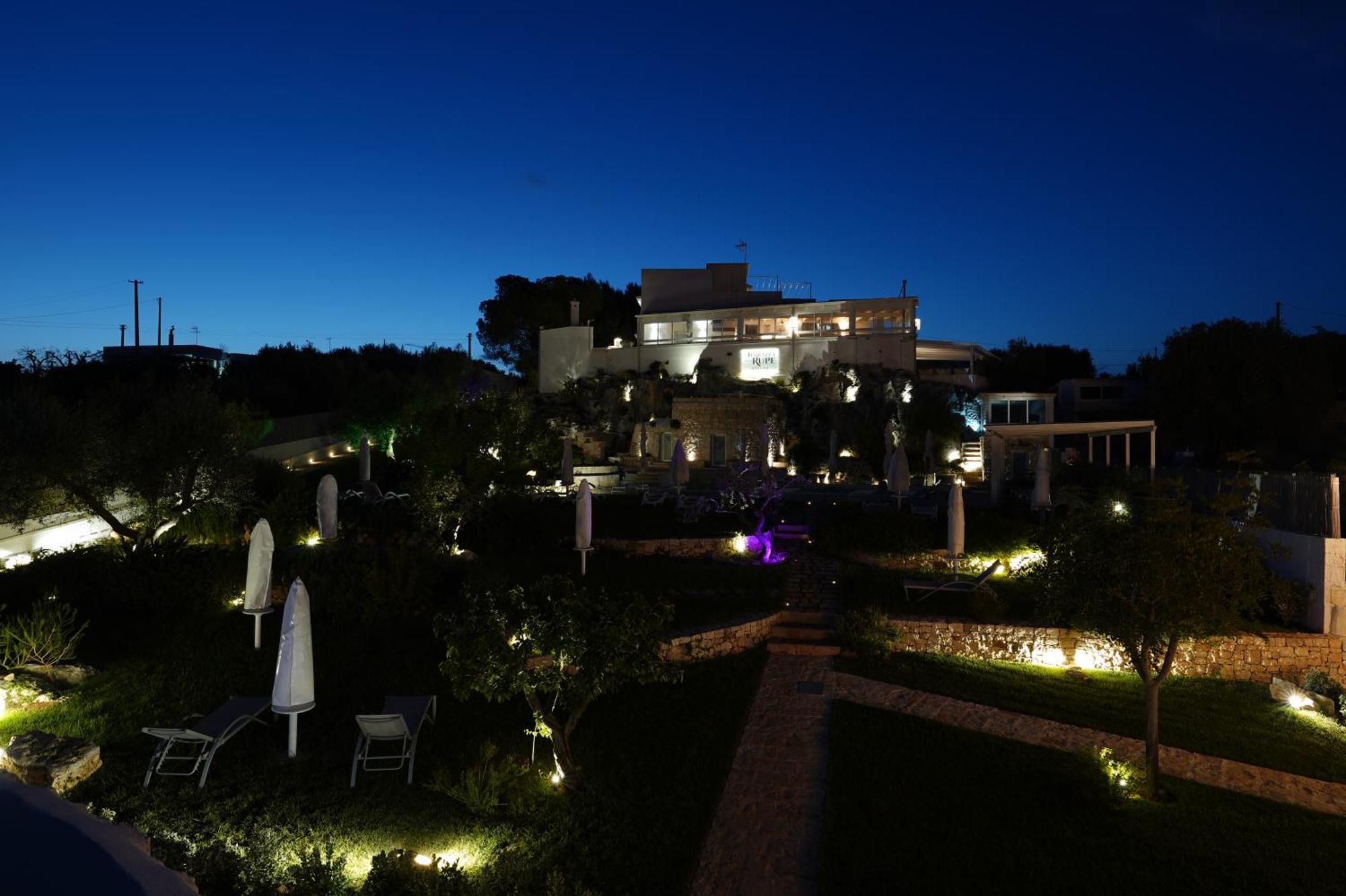 ホテル Relais Il Trullo Della Rupe オストゥーニ エクステリア 写真