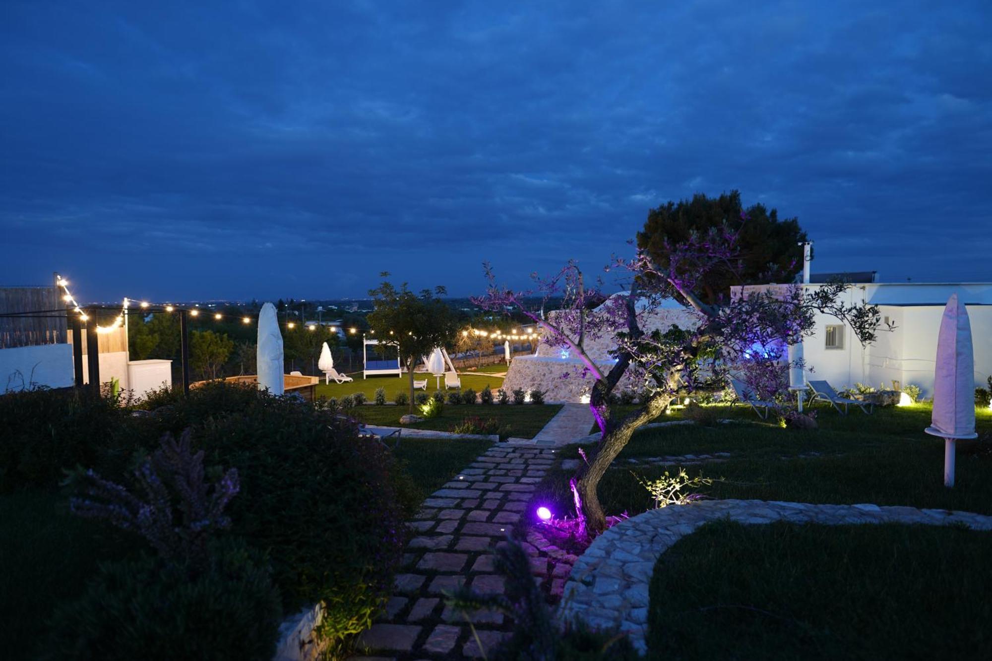 ホテル Relais Il Trullo Della Rupe オストゥーニ エクステリア 写真