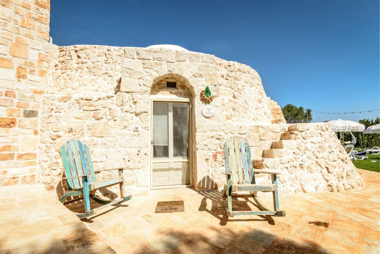 ホテル Relais Il Trullo Della Rupe オストゥーニ エクステリア 写真
